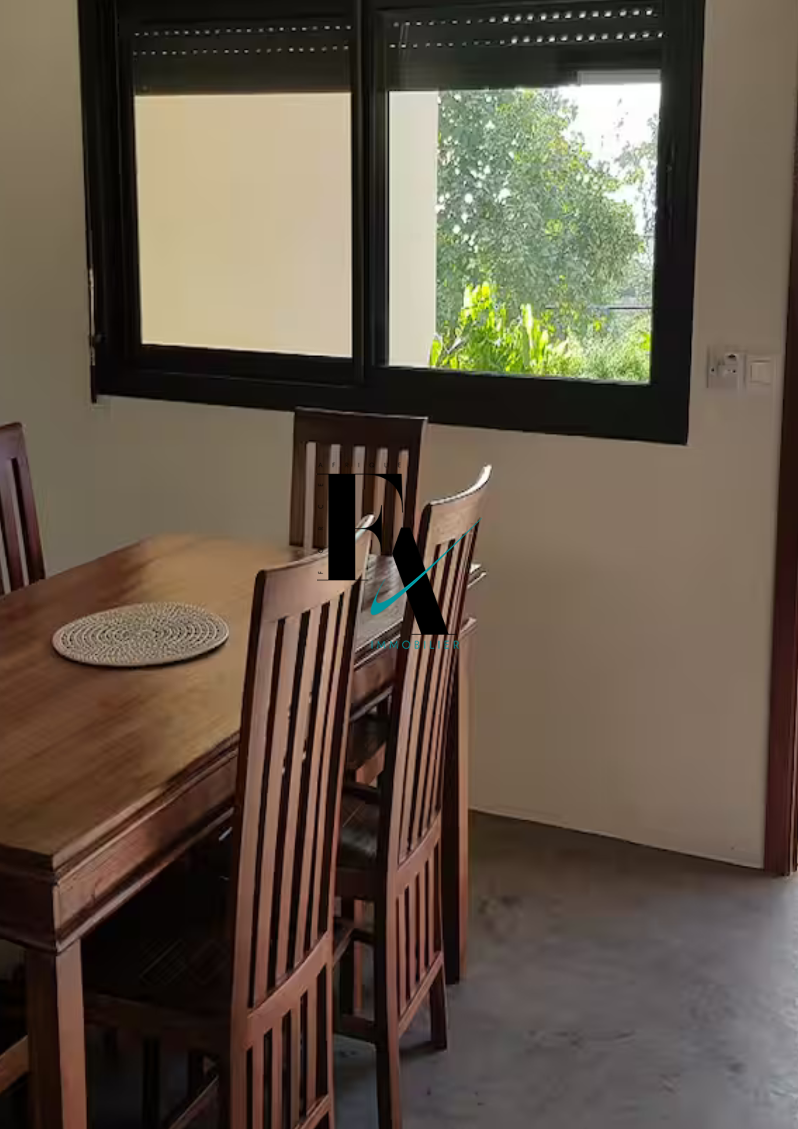 Affiche moderne pour droits de l’homme avec montagne (3)